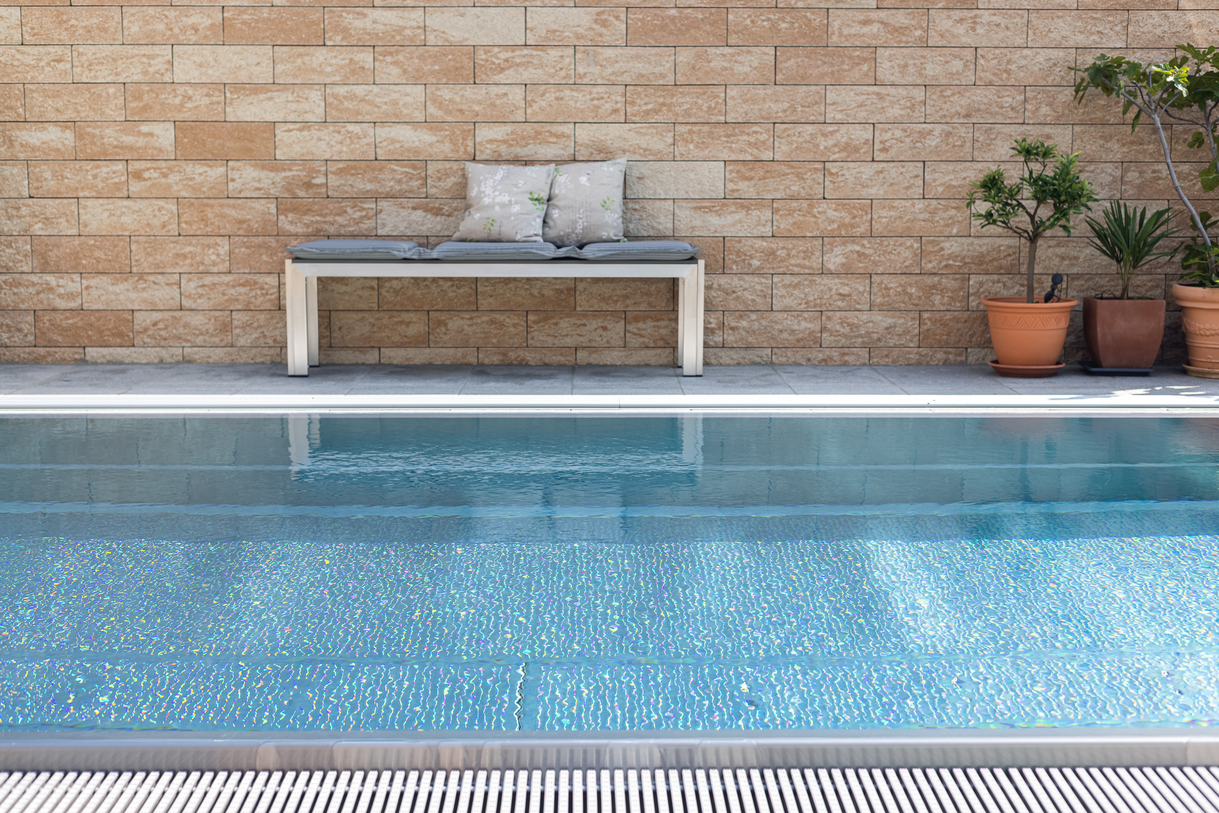 Edelstahlpool Überlaufpool mit Überdachung